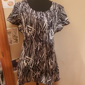 Black and White Patterned Blouse By Sere Nade XL Button Up